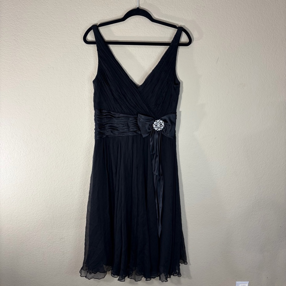 Tadashi Collection 100% Silk Black Chiffon Pleated W/ Satin Bow Dress Sz 12 Y2K